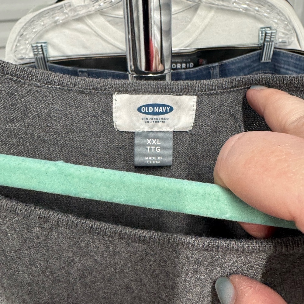 Old Navy | Crew Neck Sweater in Gray | size xxl - Picture 2 of 3